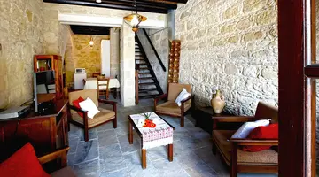 Leonidas Village Houses