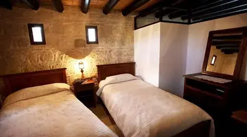 Leonidas Village Houses