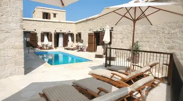 Leonidas Village Houses