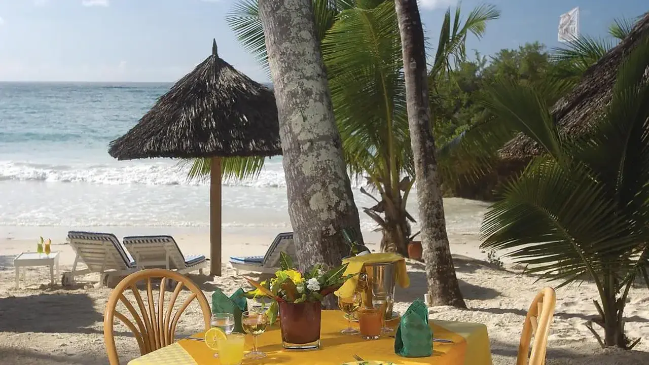 Leopard Beach Resort & Spa 5