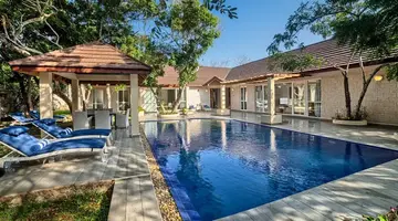Leopard Beach Resort & Spa 5