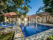 Leopard Beach Resort & Spa