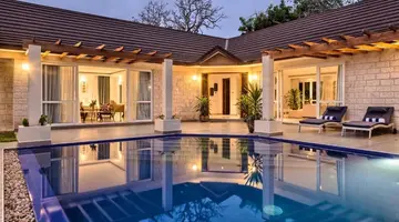 LEOPARD BEACH RESORT & SPA