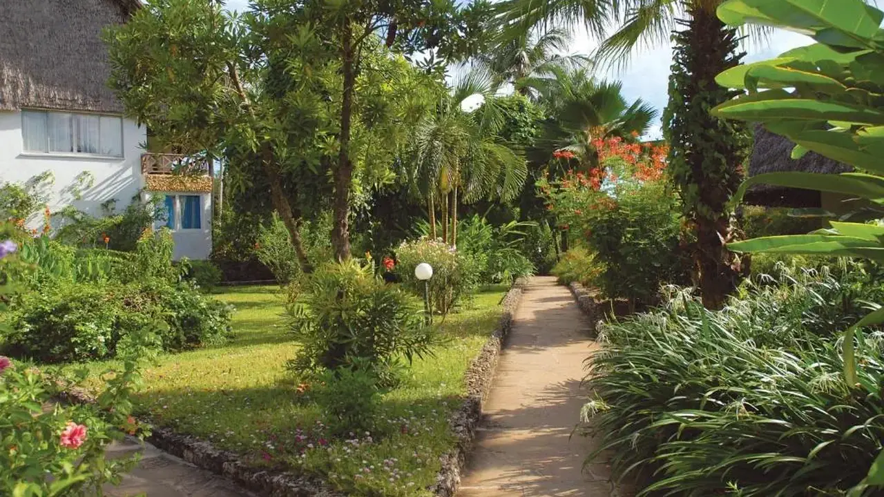 LEOPARD BEACH RESORT & SPA