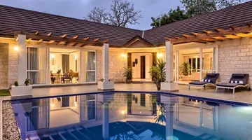 Leopard Beach Resort & Spa