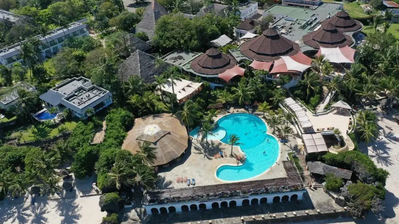 LEOPARD BEACH RESORT & SPA