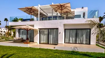Les Orangers Garden Villa & Bungalows