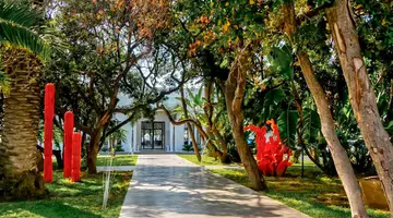 Les Orangers Garden Villa & Bungalows