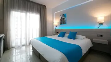 Les Palmiers Hotel