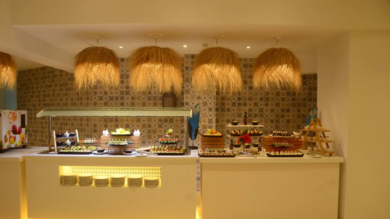 LES QUATRE SAISONS & AQUA PARK BY MEDINA HOTELS & RESORTS