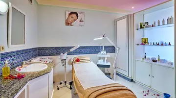 LES QUATRE SAISONS & AQUA PARK BY MEDINA HOTELS & RESORTS