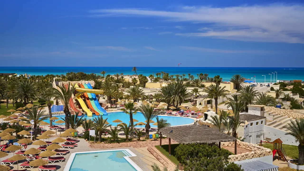 LES QUATRE SAISONS & AQUA PARK BY MEDINA HOTELS & RESORTS