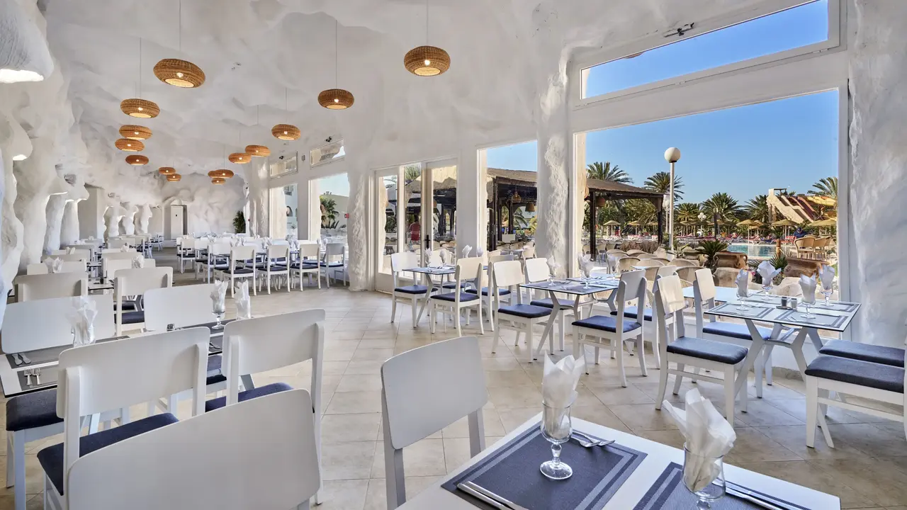 LES QUATRE SAISONS & AQUA PARK BY MEDINA HOTELS & RESORTS