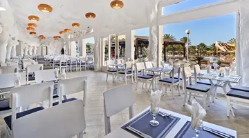 LES QUATRE SAISONS & AQUA PARK BY MEDINA HOTELS &