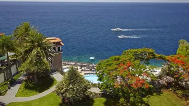 Les Suites at The Cliff Bay