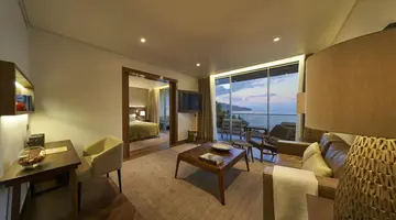 Les Suites at The Cliff Bay
