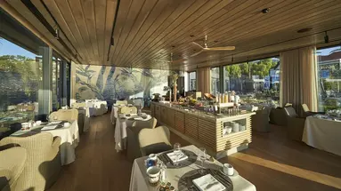 Les Suites at The Cliff Bay