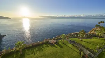 Les Suites at The Cliff Bay