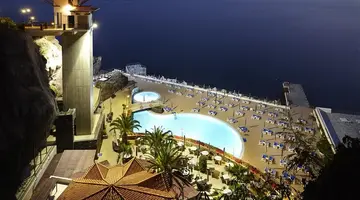 Les Suites at The Cliff Bay