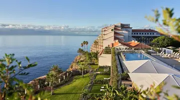 Les Suites at The Cliff Bay