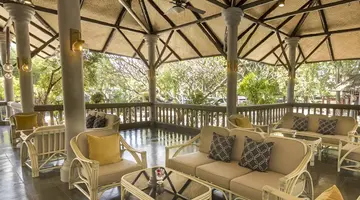 Let's Hyde Resort & Villas