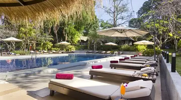 Let's Hyde Resort & Villas