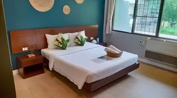 Let's Hyde Resort & Villas