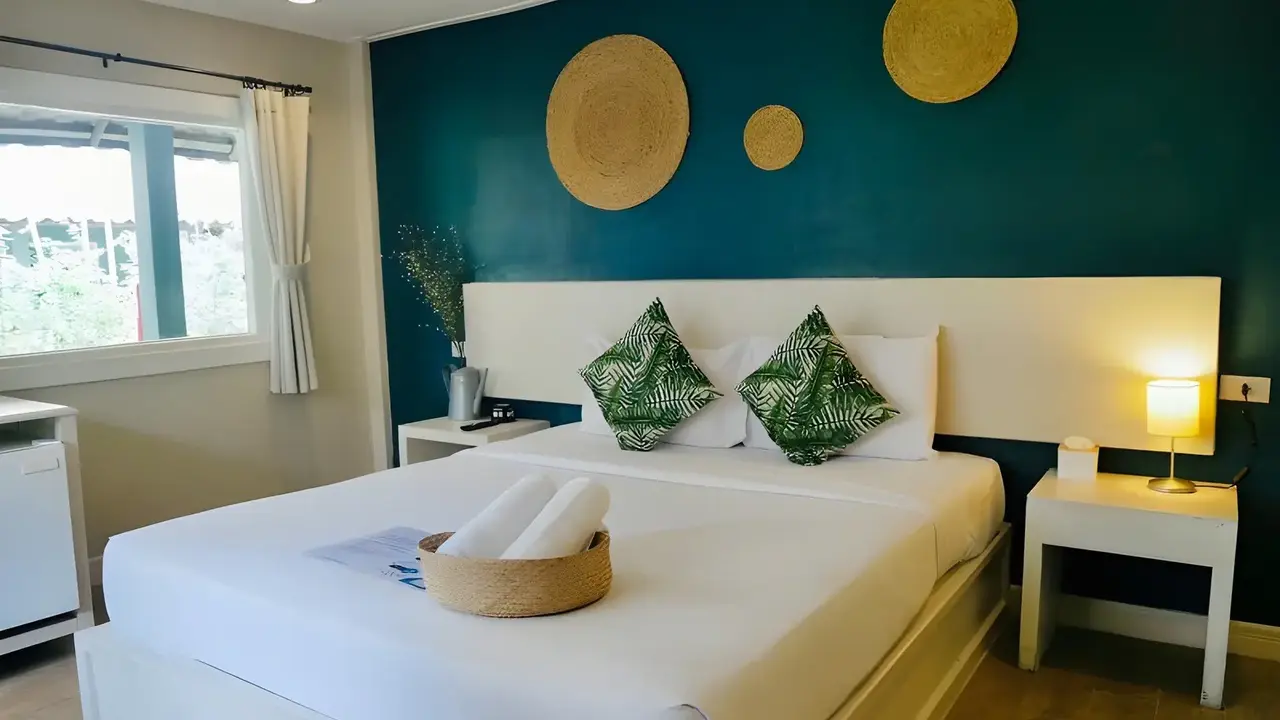 Let's Hyde Resort & Villas