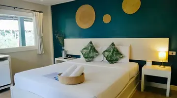 Let's Hyde Resort & Villas