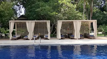 Let's Hyde Resort & Villas