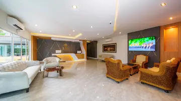 LHC HOTEL AND RESORT