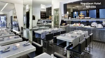 LHP Hotel Napoleon