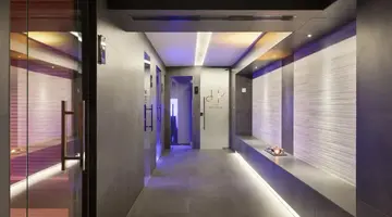 Lhp Napoli Palace & Spa