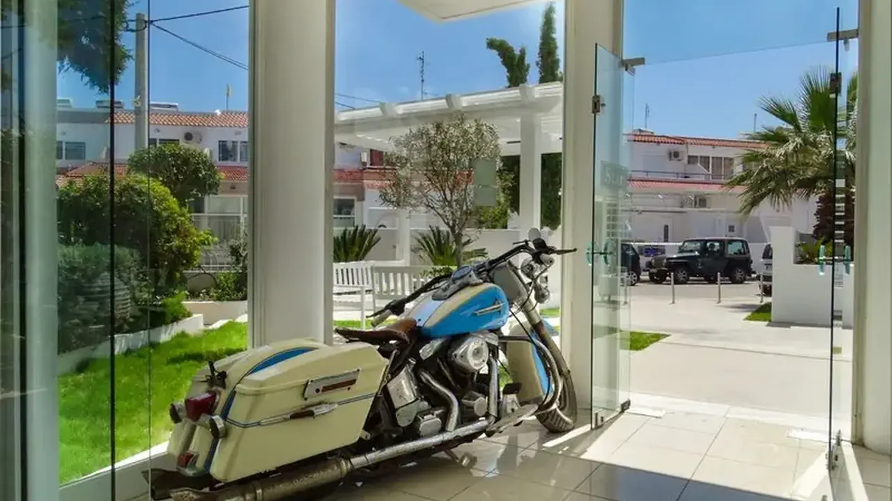 Lido Star Beach Hotel