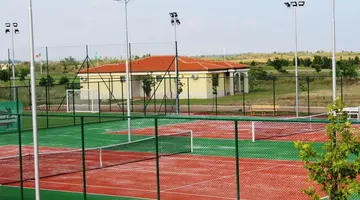 LIGHTHOUSE GOLF & SPA