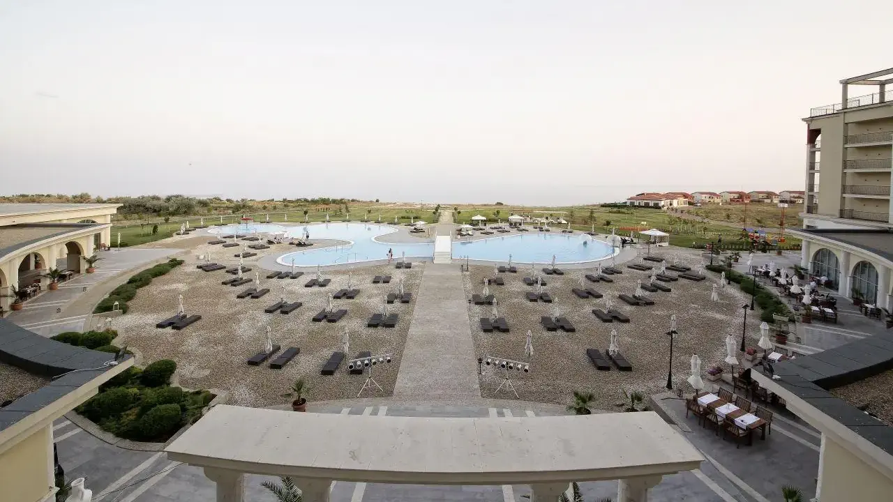LIGHTHOUSE GOLF & SPA