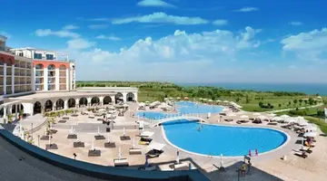 LIGHTHOUSE GOLF & SPA
