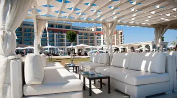 LIGHTHOUSE GOLF & SPA