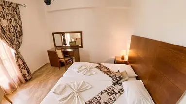 Lili Hotel