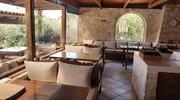 LILI HOTEL
