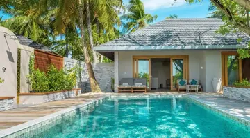 Lily Beach Resort & Spa at Huvahendhoo