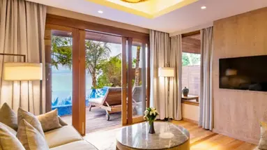 Lily Beach Resort & Spa at Huvahendhoo