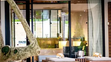 Lily Beach Resort & Spa at Huvahendhoo