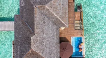 Lily Beach Resort & Spa at Huvahendhoo