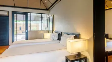 Lily Beach Resort & Spa at Huvahendhoo