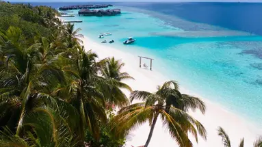 LILY BEACH RESORT & SPA AT HUVAHENDHOO