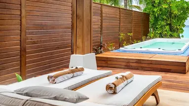 Lily Beach Resort & Spa at Huvahendhoo