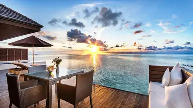 LILY BEACH RESORT & SPA AT HUVAHENDHOO