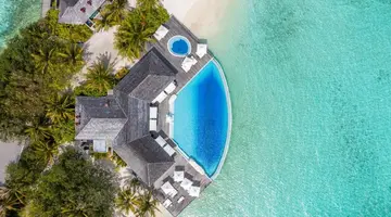 LILY BEACH RESORT & SPA AT HUVAHENDHOO
