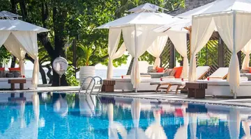 Lily Beach Resort & Spa at Huvahendhoo